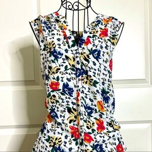 Chelsea & Theodore sleeveless floral blouse NWT Sm